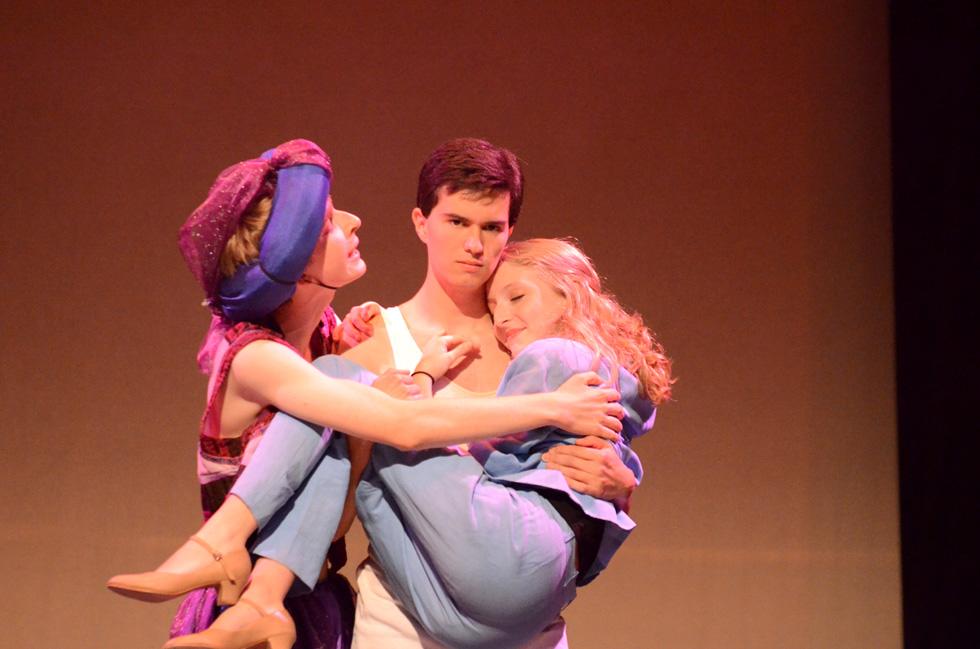 In Big Bigger Biggest, sophomore Nicholas Reifler portrayed an overexcited genie who tried to make Lester (senior Zach Kobrin), a man who simply wanted to watch TV, wish for as many over the top things as possible.
