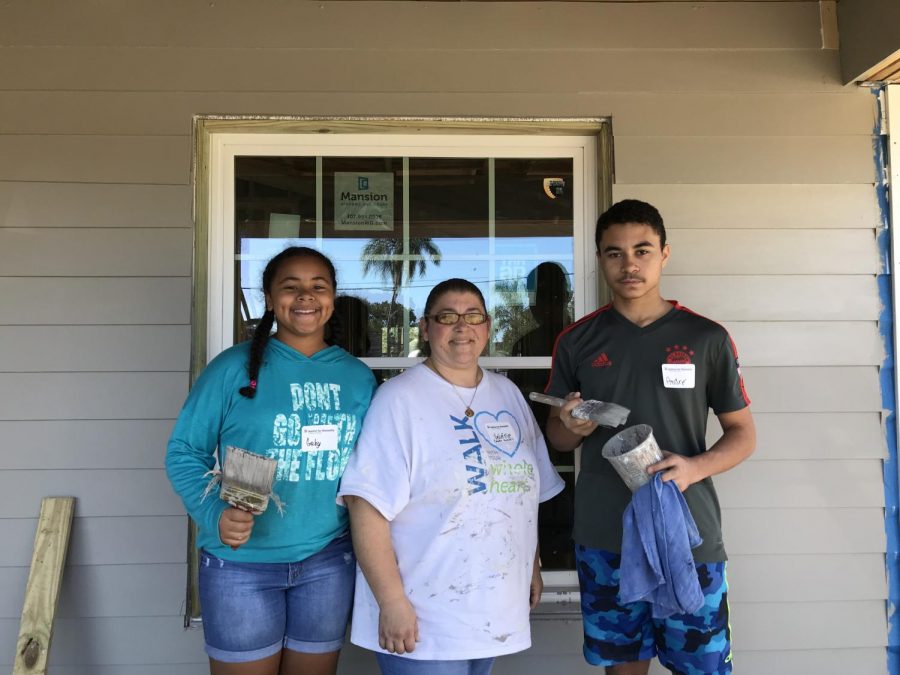 Saints give a hand to Habitat