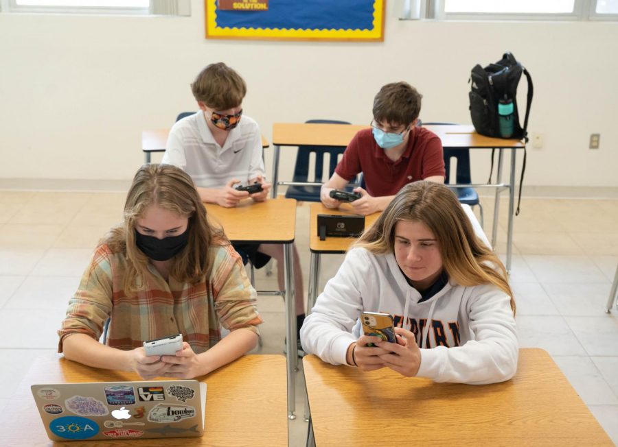 During middle block, students spend their time doing a variety of activities such as working on homework, playing games or talking with their advisory. 